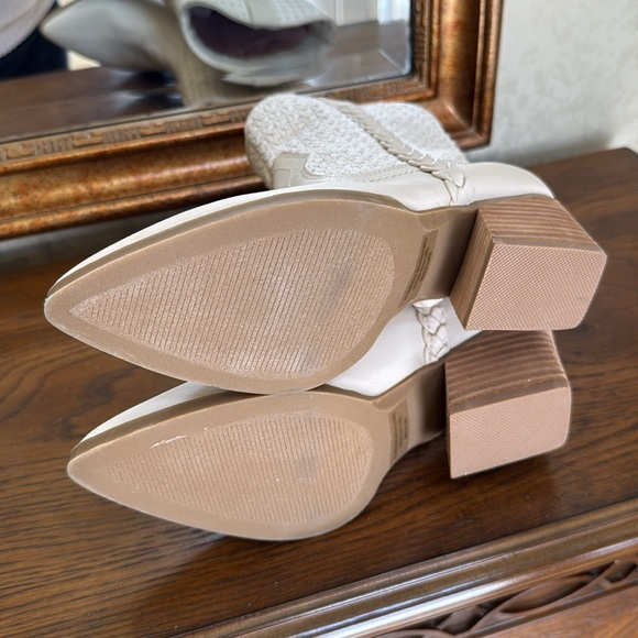 NWOT Dolce Vita Lacie Womens Cream Western Ankle Boots. Size 7.5. - Picture 10 of 10